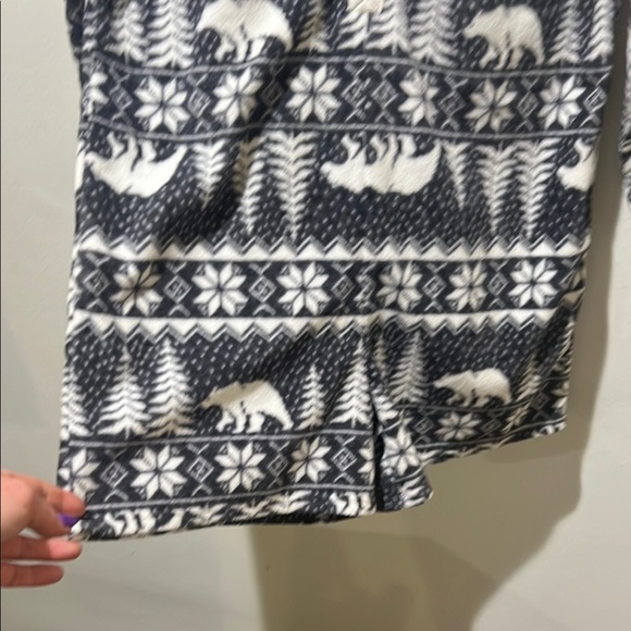 OLD NAVY Fleece Henley Pajama Romper Size Small Tall -- 3.5-inch inseam - Picture 5 of 6